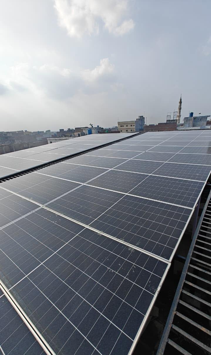 Bifacial solar panel supplied by Sun Box ESS